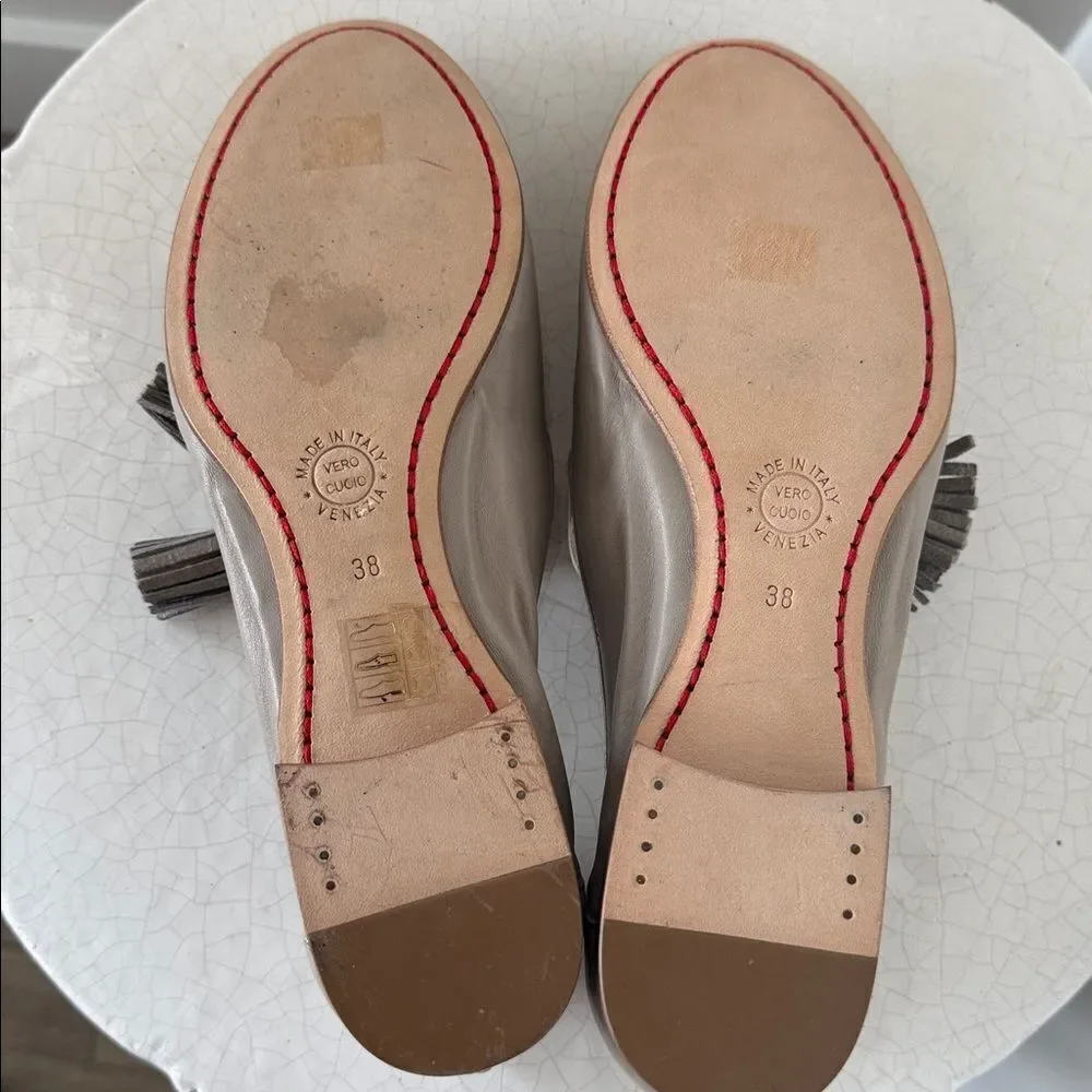 Mara Bini Chic Women’s Gray Leather Tassels  Loafers Flats Made in Italy Size 38
